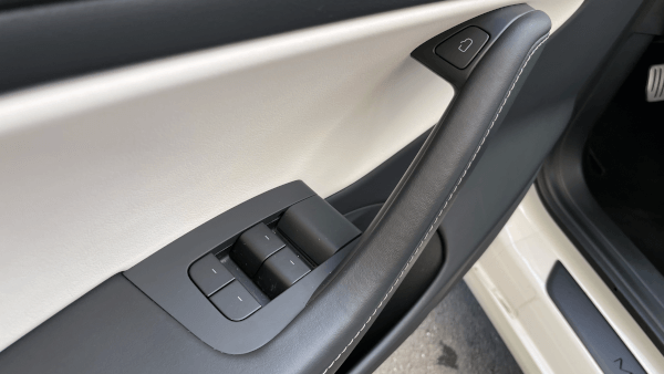 Tesla Model 3  Performance 2021 (фото 13)