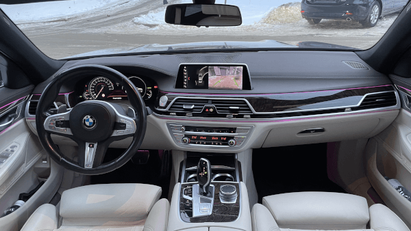 BMW 7 M 2018 (фото 11)
