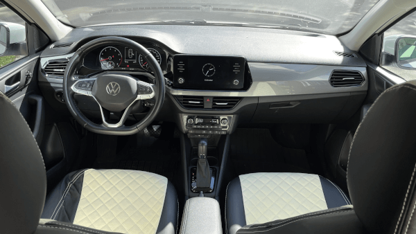 Volkswagen Polo Status 2020 (фото 11)